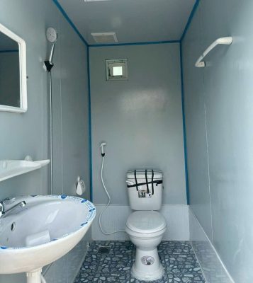 Trang Bị Của Toilet Trong Container Văn Phòng 40 Feet
